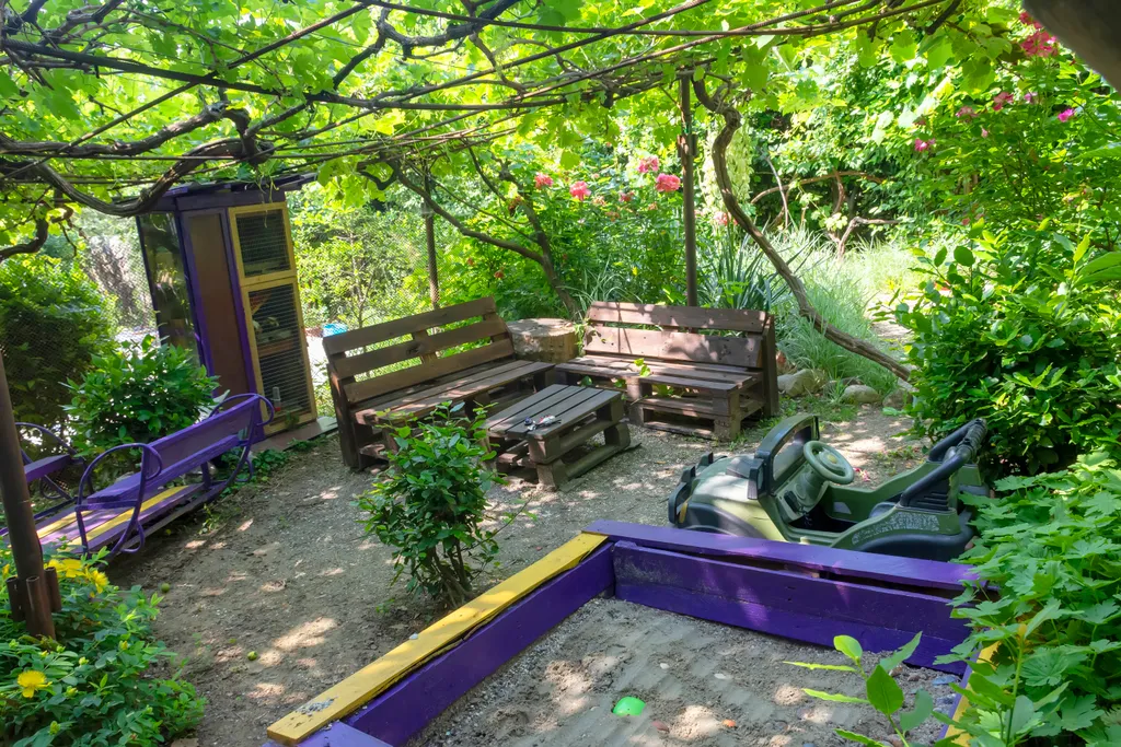 Дом с персональным двором, садом и зоной отдыха