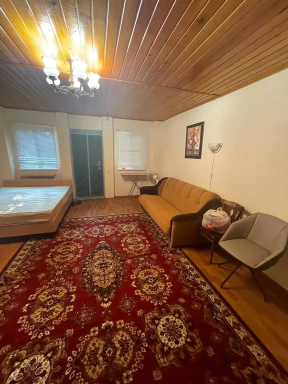 Уютный дом с садом