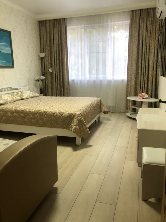 Квартира Уютная квартира в центре города на набережной с видом на море и горы — Геленджик