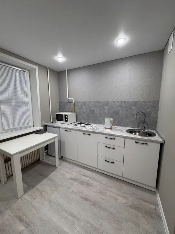 Квартира возле торгового комплекса ЭССАН