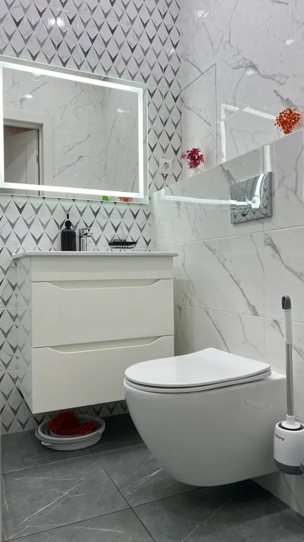 Студия с мини-балконом и видом на горы