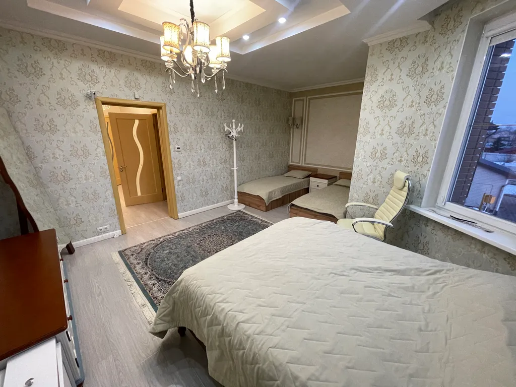 Уютный двухэтажный дом в Южно-Сахалинске в черте города