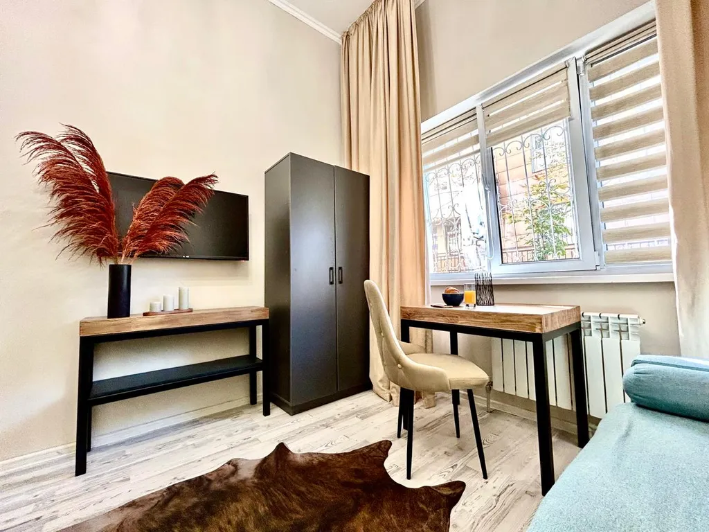 Квартира Студия в стиле Loft в двух уровнях в центре города — Алматы