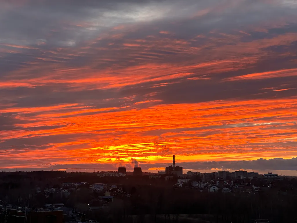 Видовая четырехкомнатная квартира в расширенном центре
