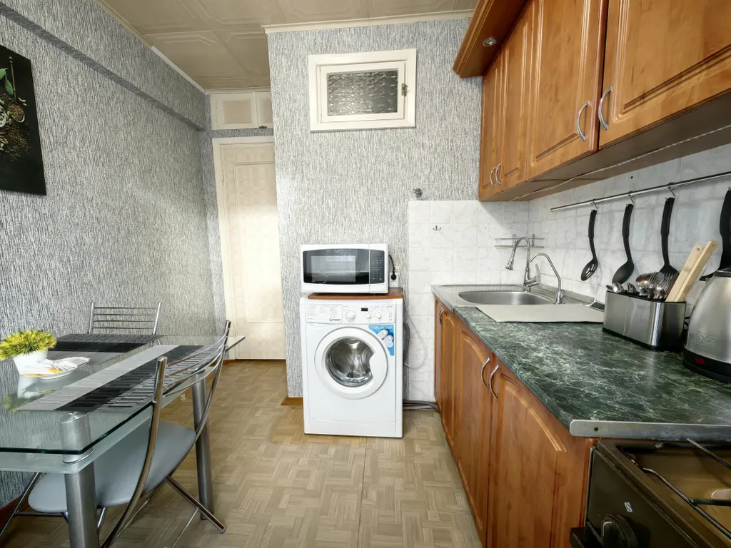 2-к квартира в центре: комфорт и удобство в шаговой доступности