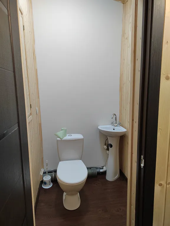 Новый трёхэтажный коттедж в центре