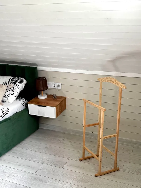 Дом-баня с большой верандой и массажной кроватью