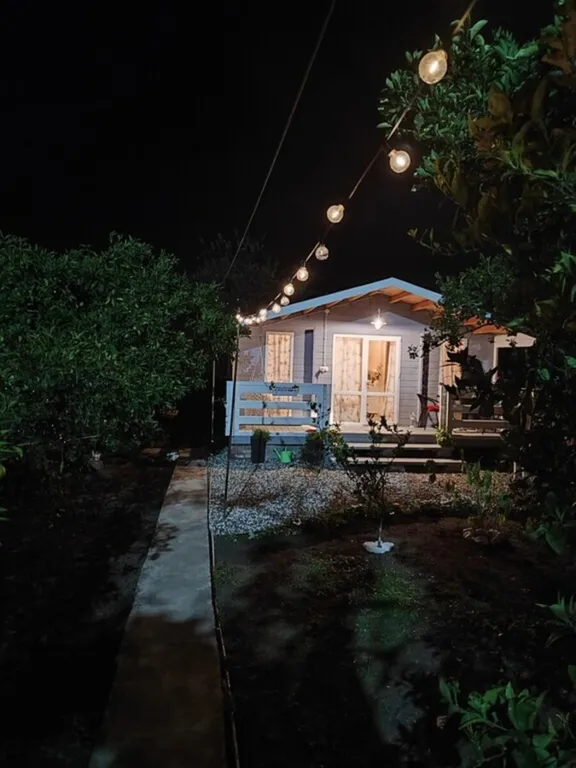 Уютный домик на большом участке с садом