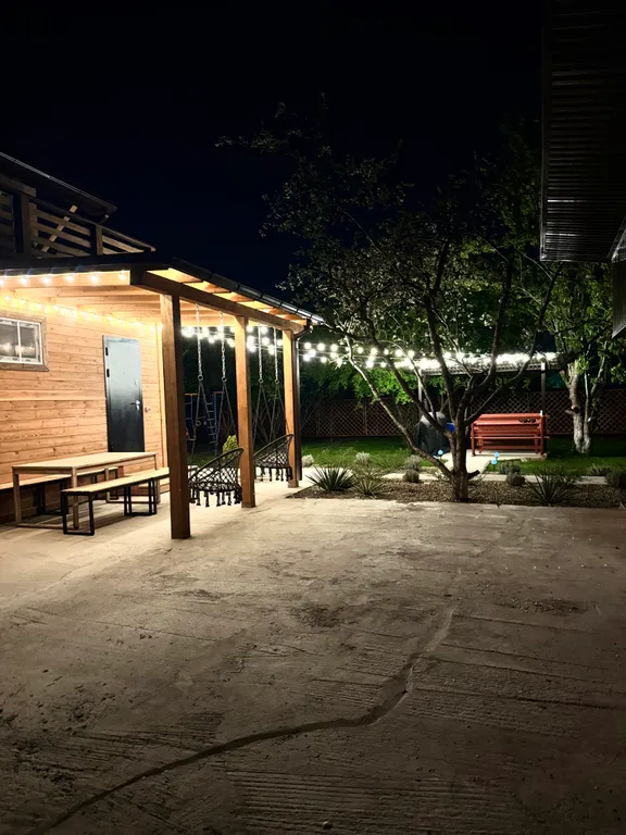 Коттедж Коттедж Дача с баней на дровах и беседкой на 12 человек в Елизаветинской — Елизаветинская