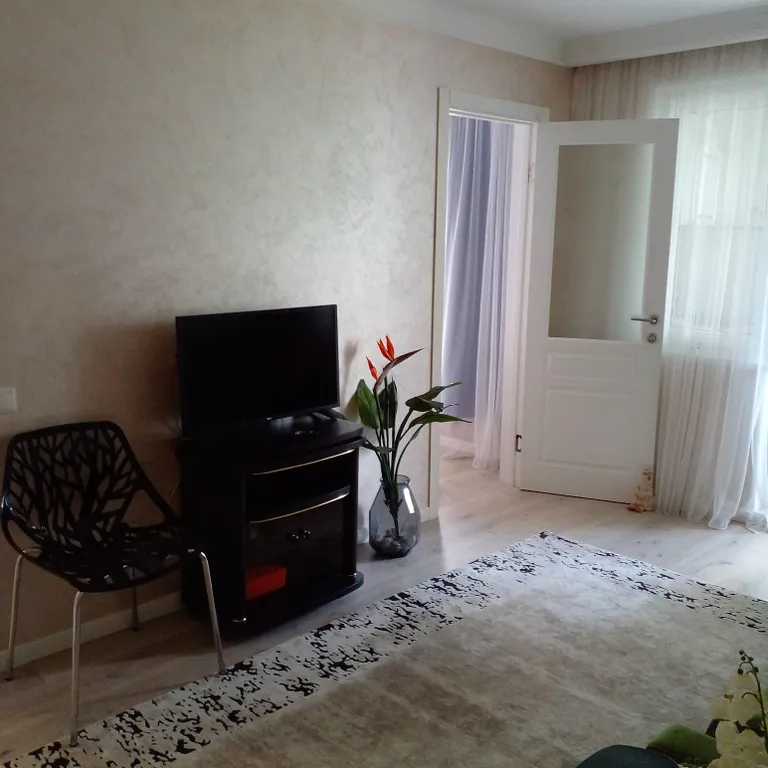 Квартира со свежим ремонтом рядом с морем