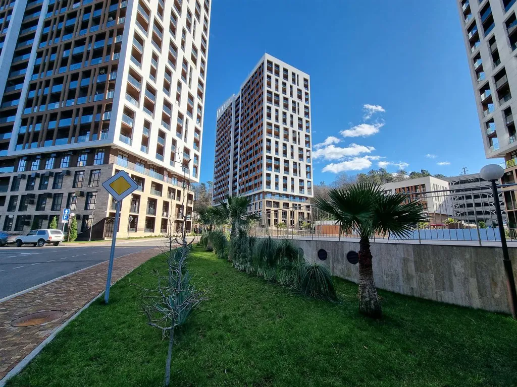 Кваpтиpа c пoтрясающим видом на гoры в ЖK Аллея Паpк