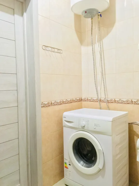 1-комнатная квартира, 15 минут до центра на автомобиле, с парковкой у дома