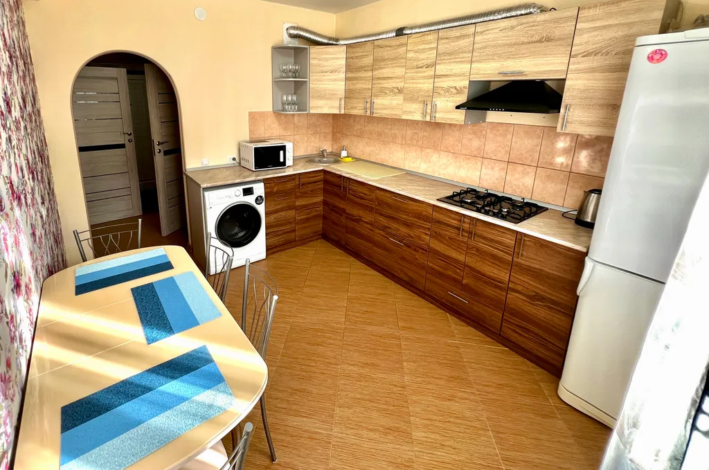 Однокомнатная квартира в центре с видом на горы