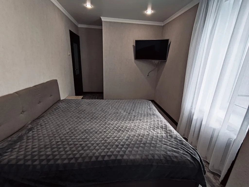 2-комнатная квартира с новым ремонтом — аренда посуточно в Ейск