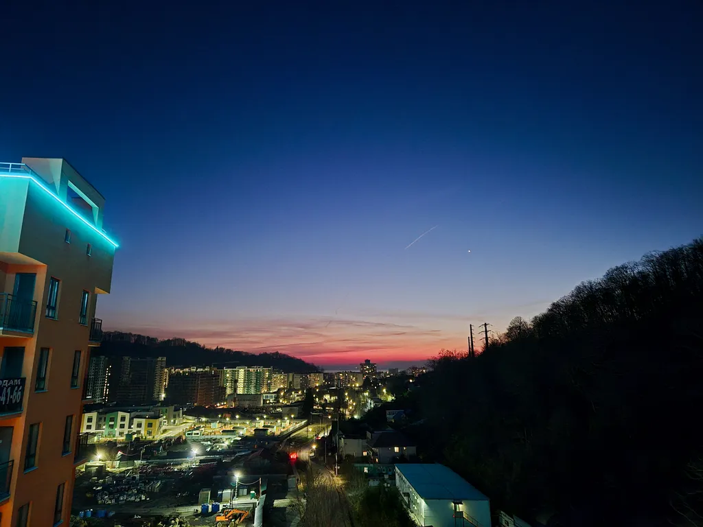 Квартира с двумя балконами и потрясающими закатами