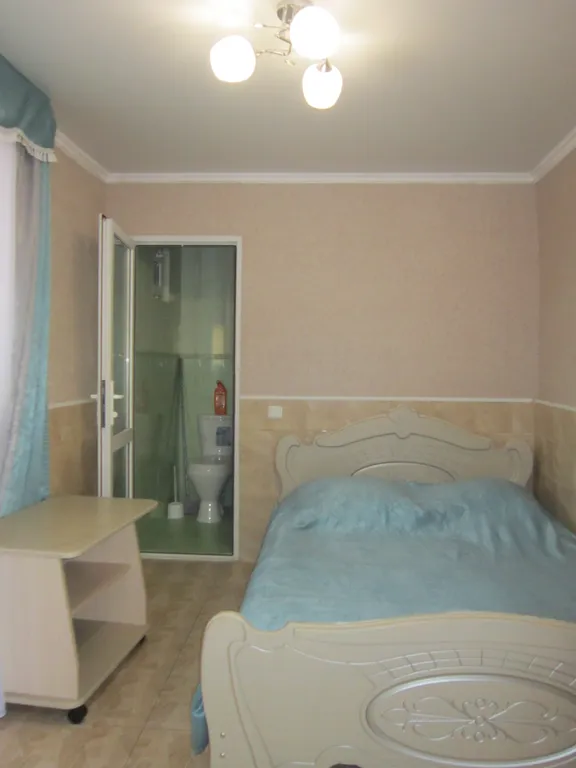 Квартира 2-местный стандарт с двуспальной кроватью на 1 этаже — аренда посуточно в Адлер