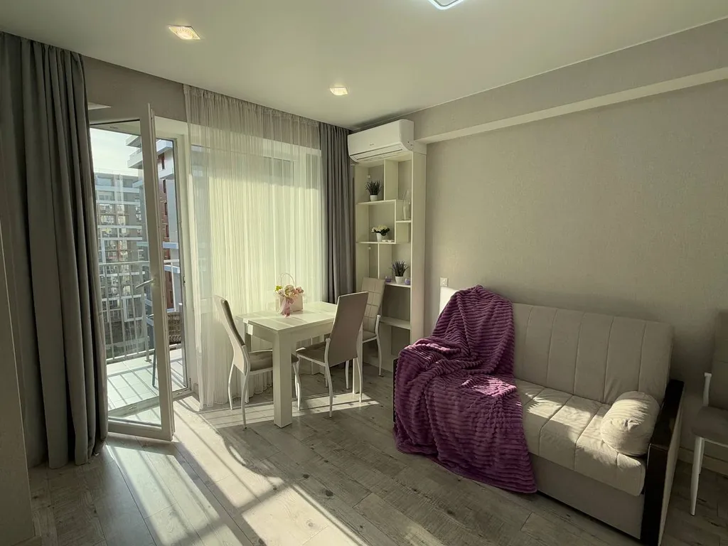 Стильная евродвушка, вид на горы, балкон