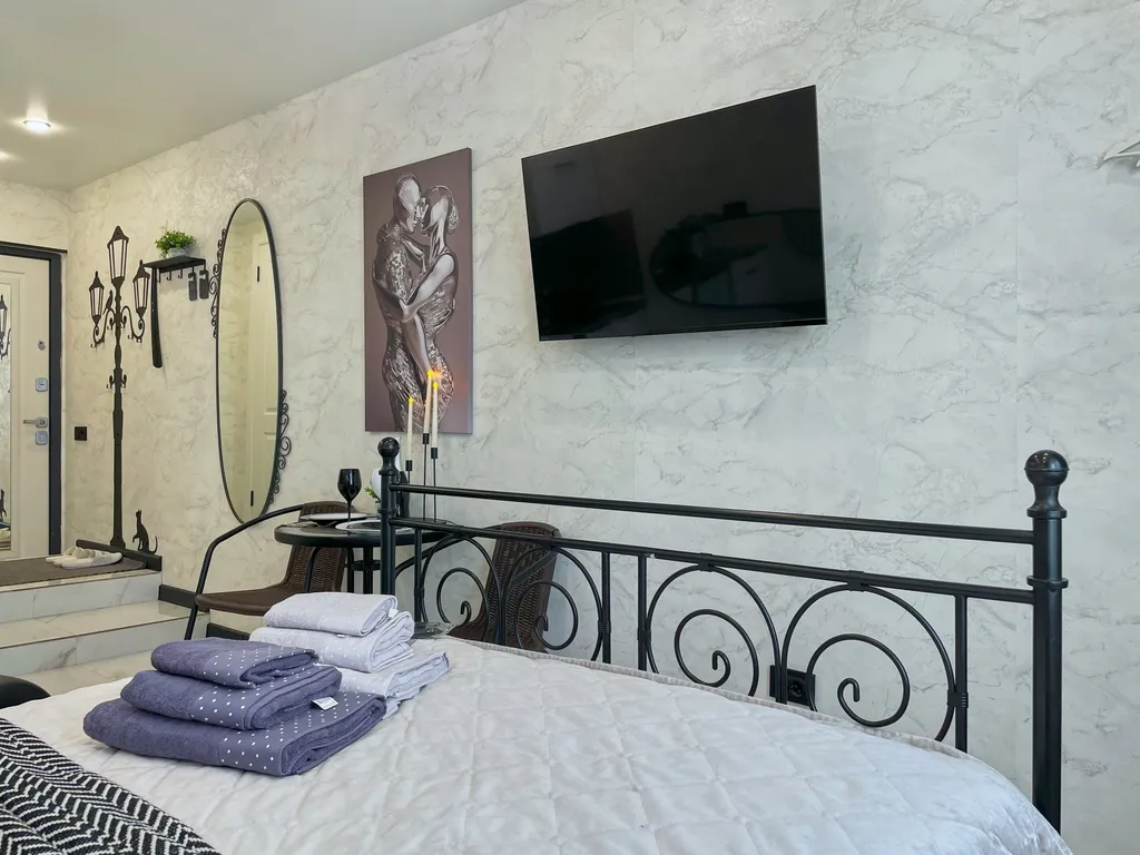 Студия с большой джакузи для двоих