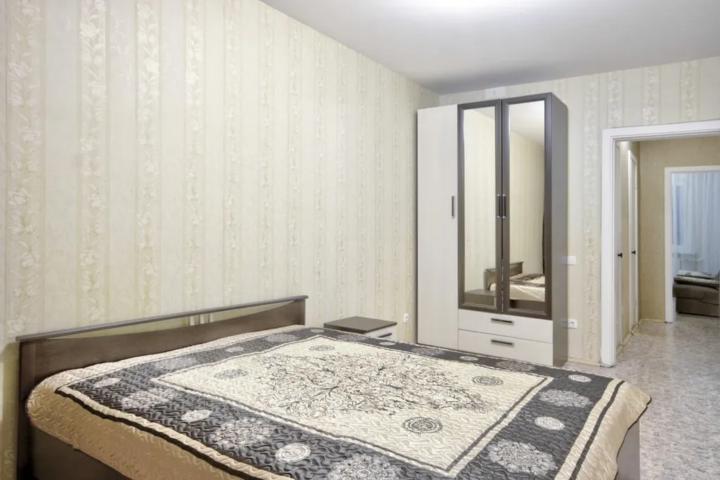 Квартира в спальном районе, всегда можно найти местечко на парковке