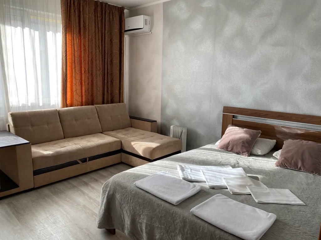 Квартира Квартира 1комн возле Планеты с деревянным балконом — Красноярск