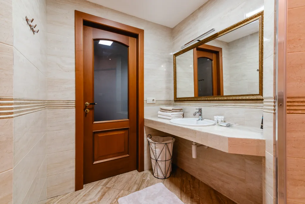 Апартаменты Aray в центре города и с видом на горы