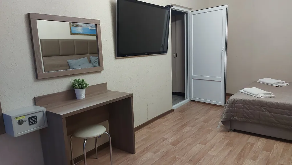 Квартира Квартира Люкс двухкомнатный с кухней — Кучугуры