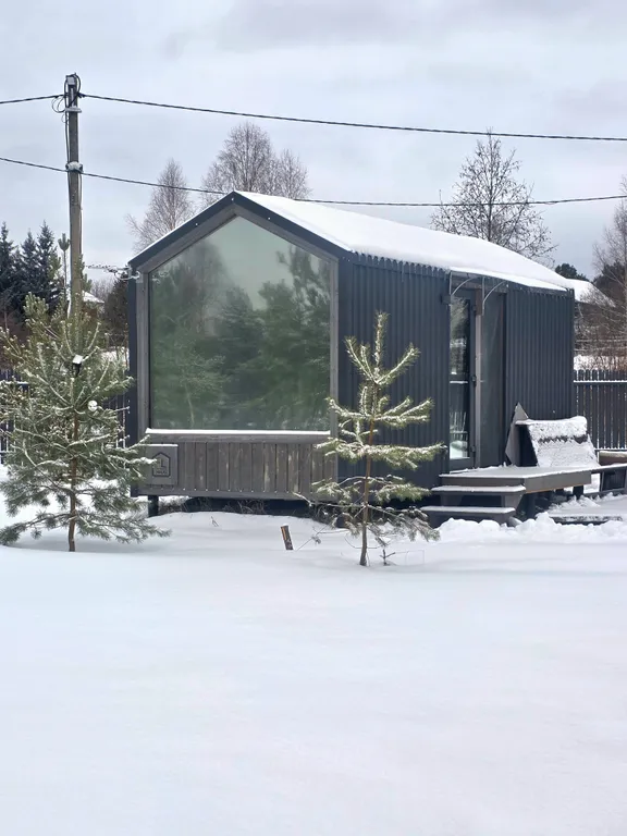 Коттедж Дом Романтичный на заливе реки Нерль с видом на лес, 2 человека — аренда посуточно в Калязин