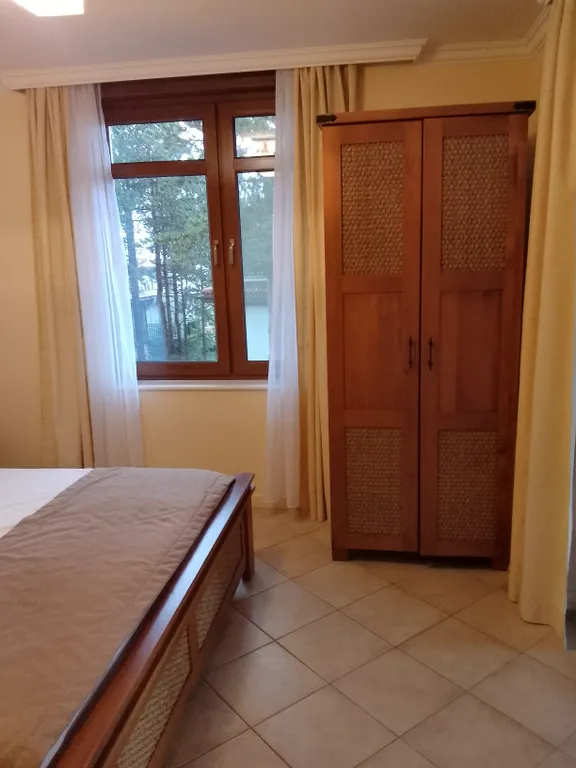 Трехкомнатный люкс в соснах у моря в Санта Марина