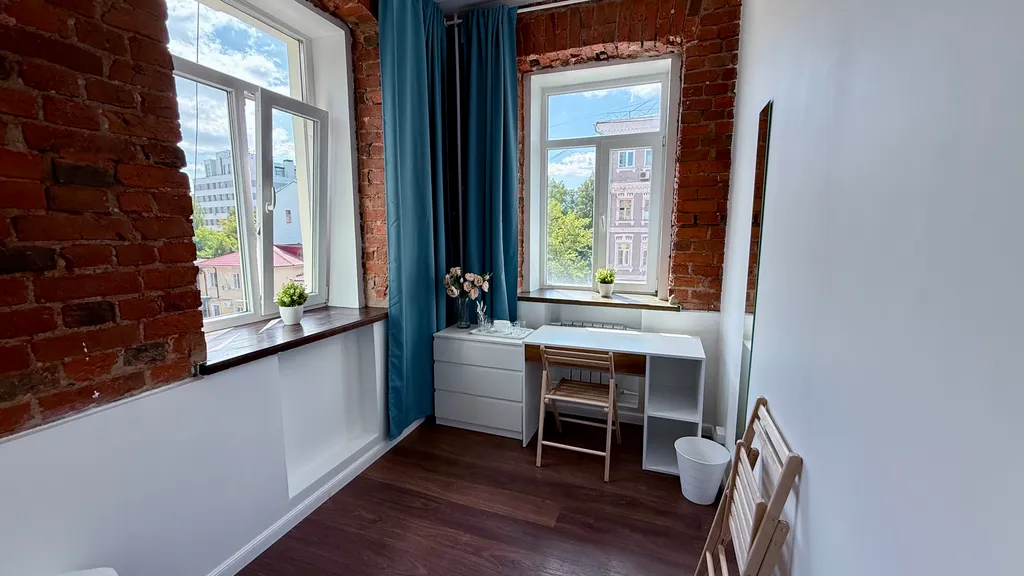 Уютная комната в стиле лофт у метро Парк культуры