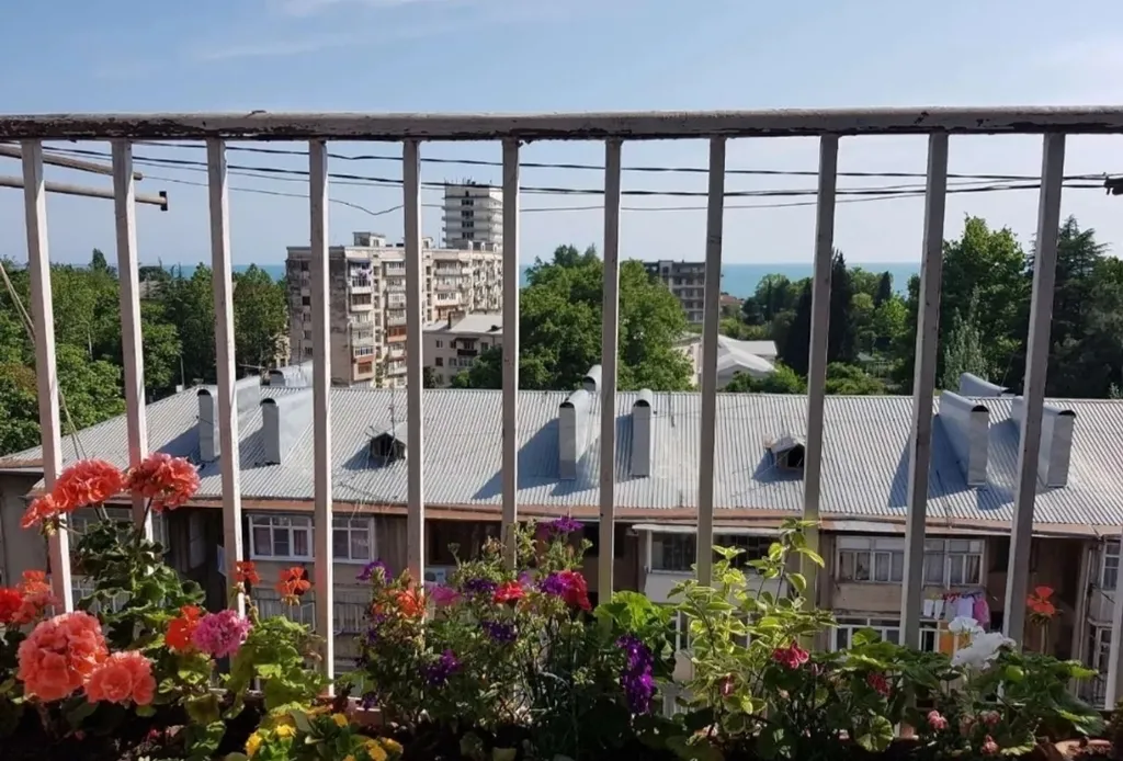 Уютная квартира с видом на горы и море