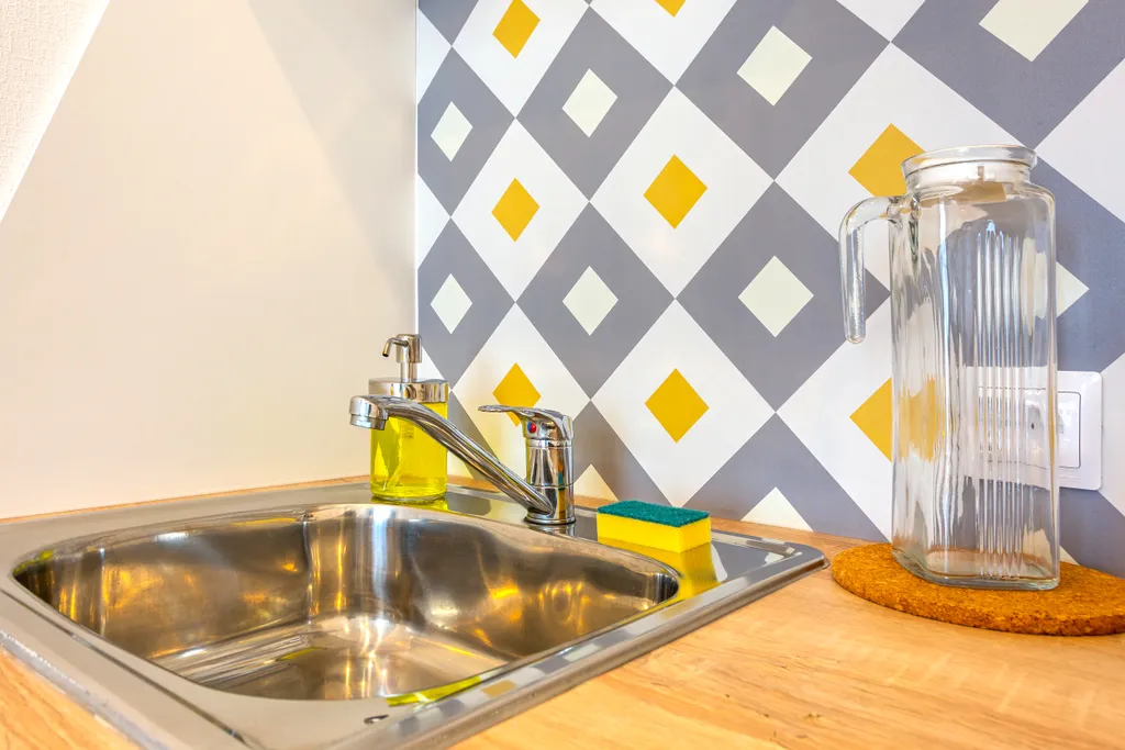 Апартаменты Riverside с панорамным окном в центре