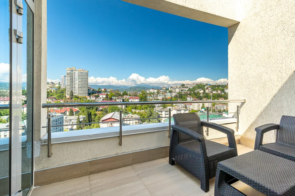 Апартамент с 2 спальнями и с 2 балконами