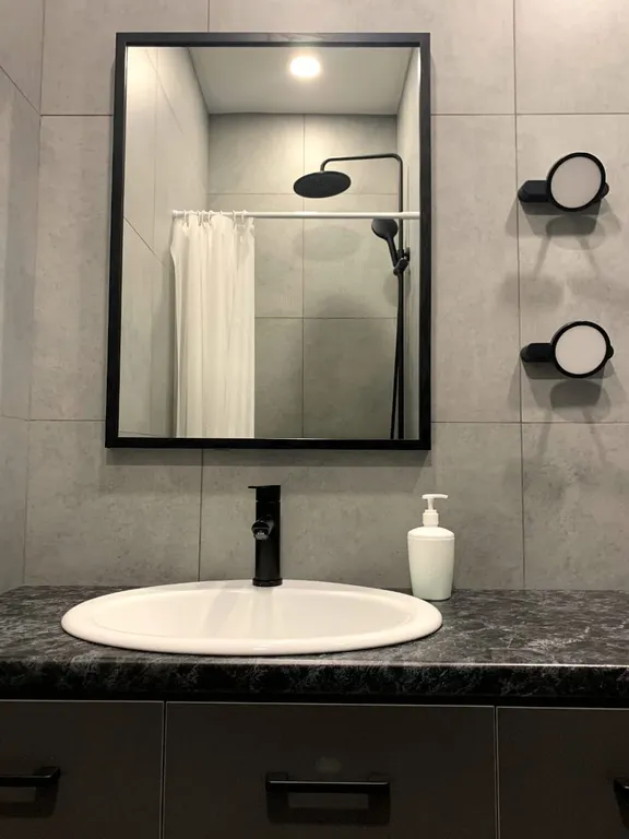 Дизайнерский апартамент в ЖК Варламова рядом с озером Сайран