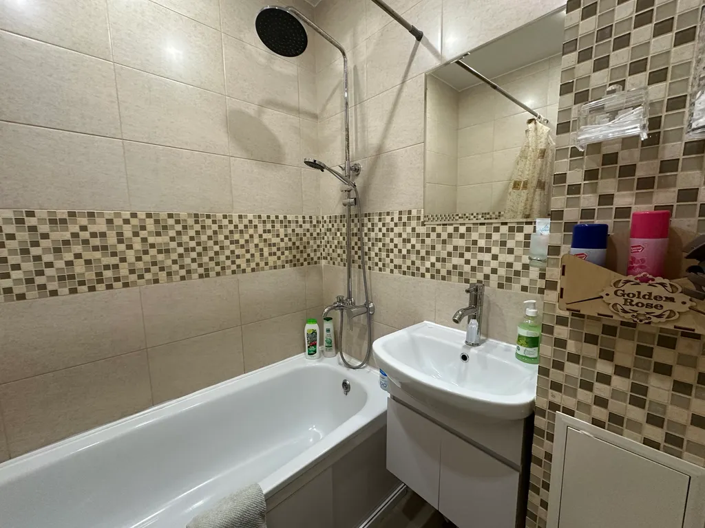 Теплая уютная комфортная квартира