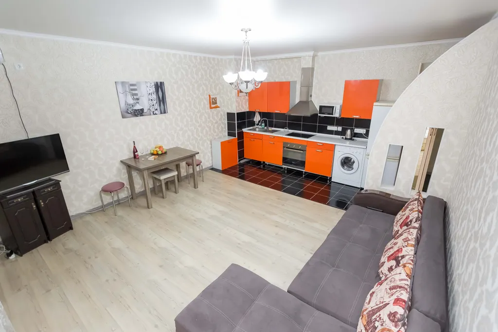 Квартира Двухкомнатная квартира, Посольство США — Алматы