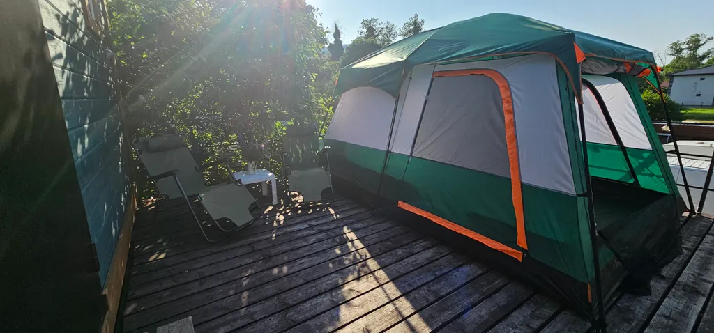 Дом на крыше+модуль палатка на 2х человек.