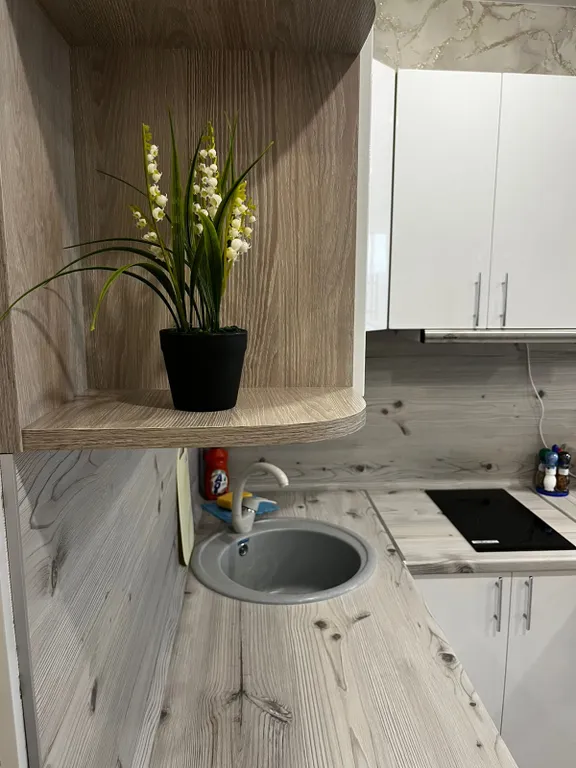 Светлая квартира-студия со свежим ремонтом и новой мебелью