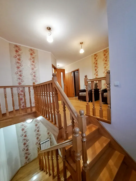 Просторная двухуровневая квартира — аренда посуточно в Дубовое