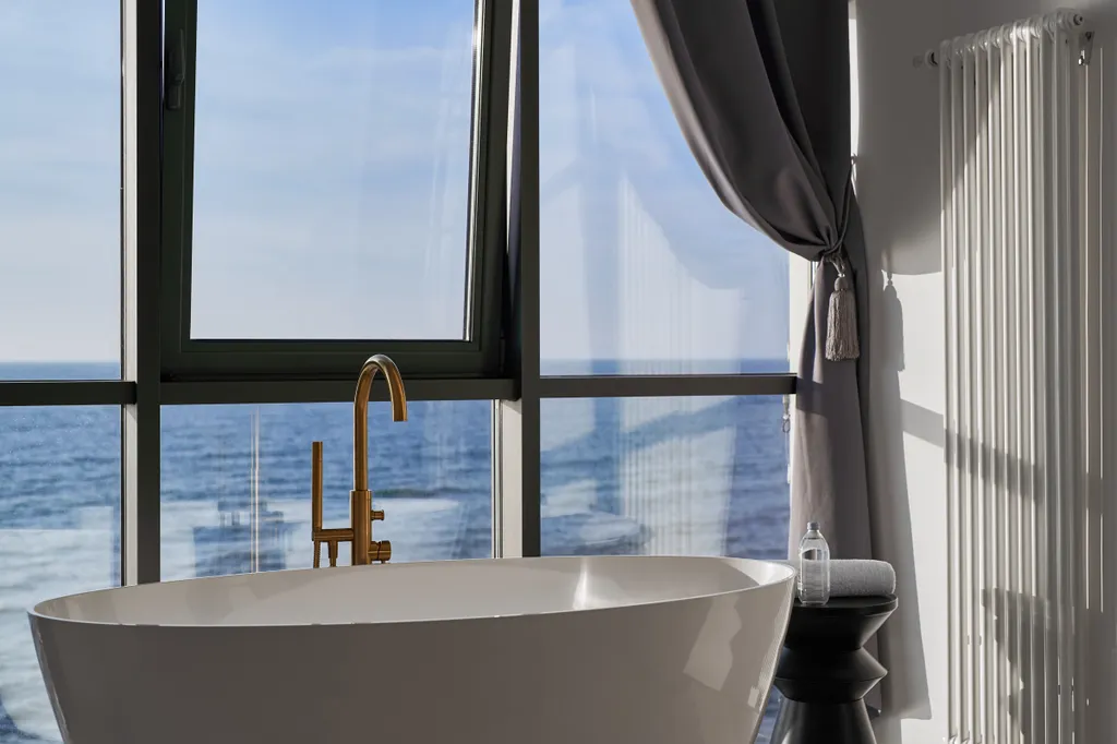 Eleven Aparts с лучшим видом на море!