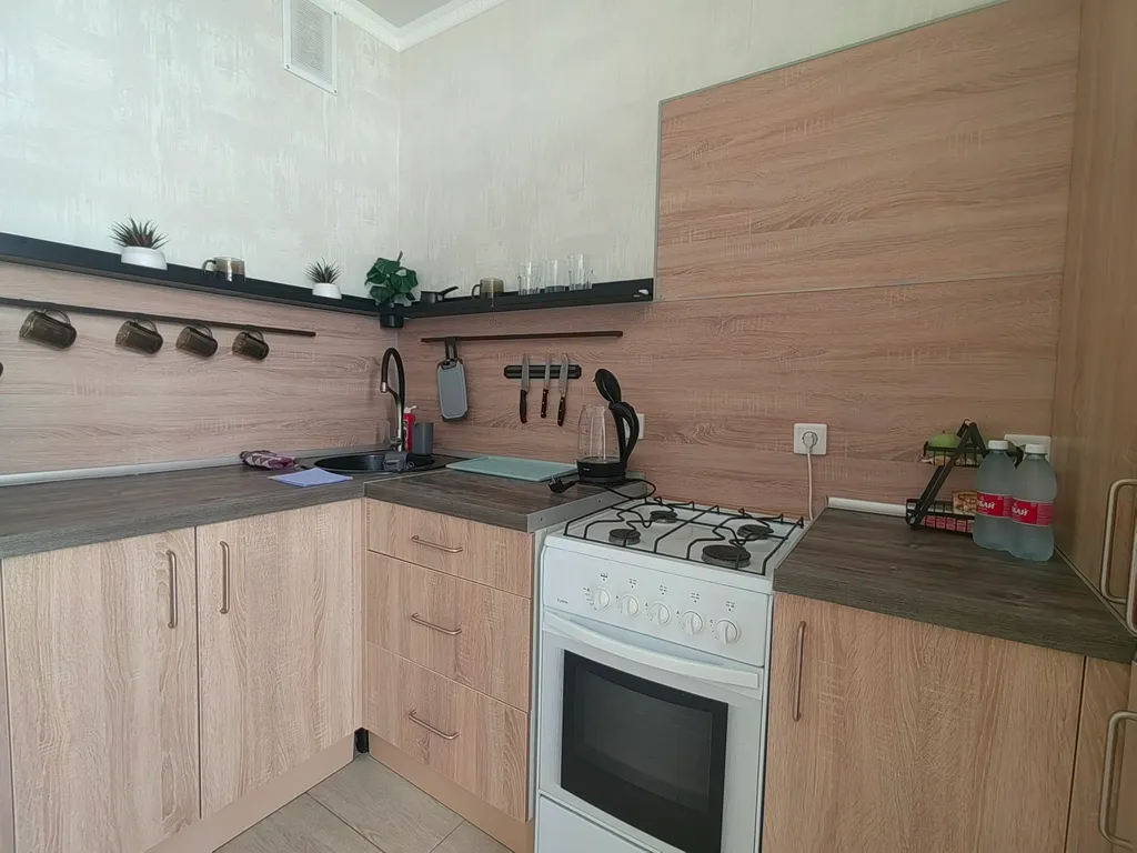 Из наших окон храм