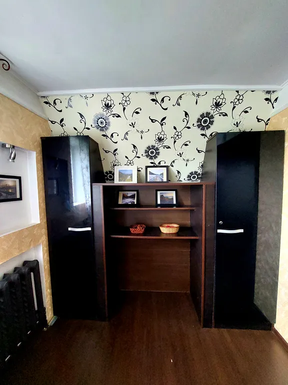 Дом с шикарной беседкой на озере