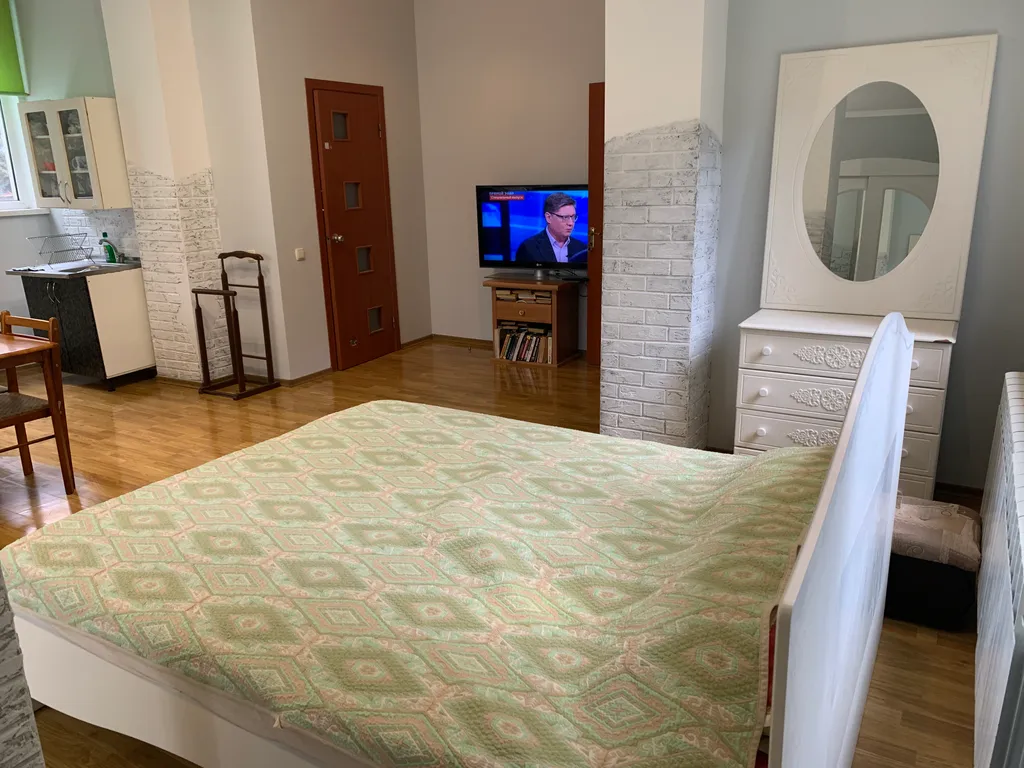 Апартаменты в самом центре до 5-ти человек с бесплатным паркингом