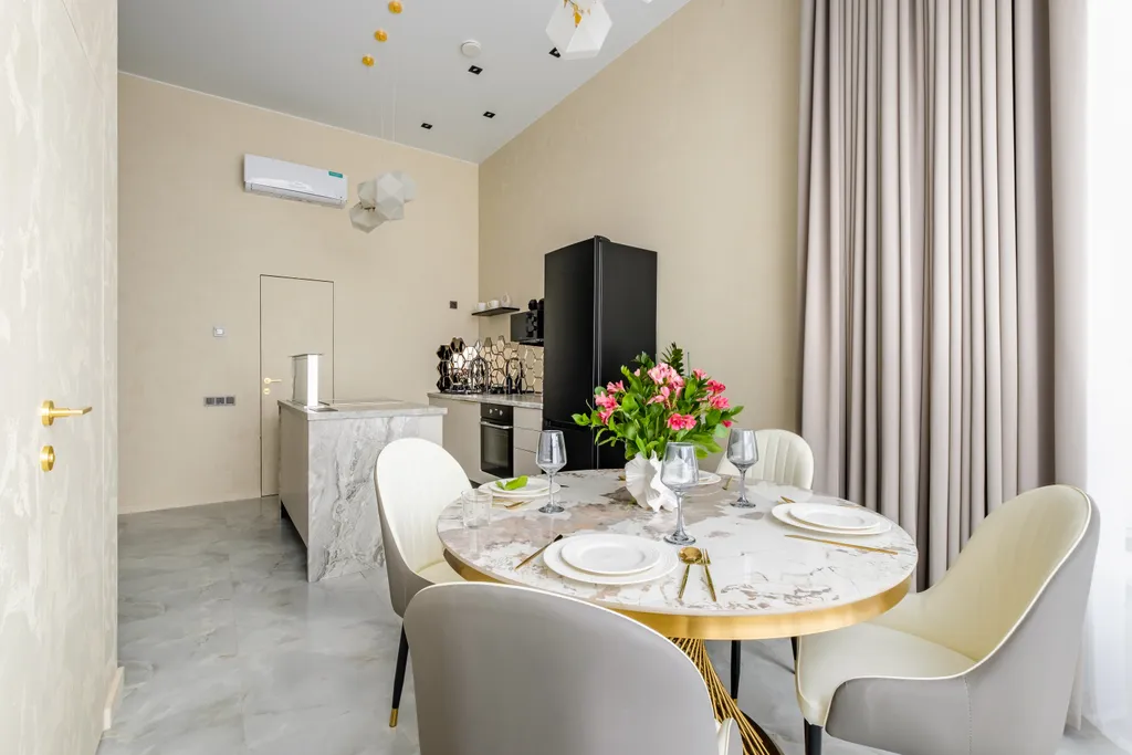 Пентхаус со спальней и ванной king-size