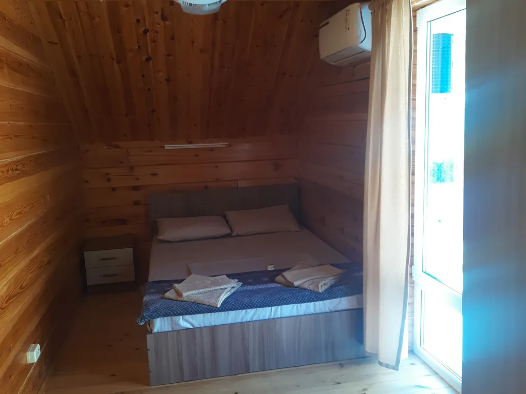 Коттедж сруб из сибирского кедра на 6 человек