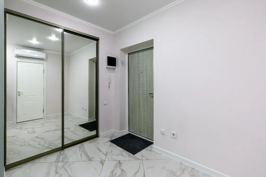 Дизайнерская квартира около центра