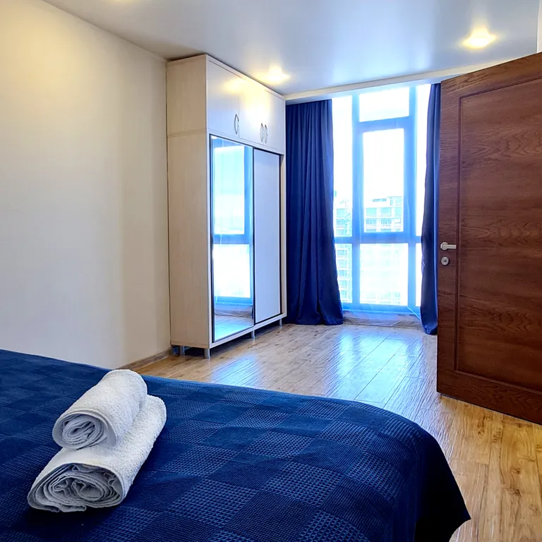 Апартаменты 2-комнатные с кухней и отоплением, вид на море и горы