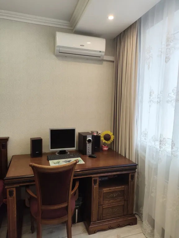 Видовая двушка с дорогим ремонтом и эксклюзивной мебелью