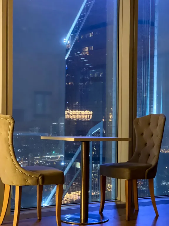 Угловые 3-комнатные апартаменты в Москва сити на 52 этаже