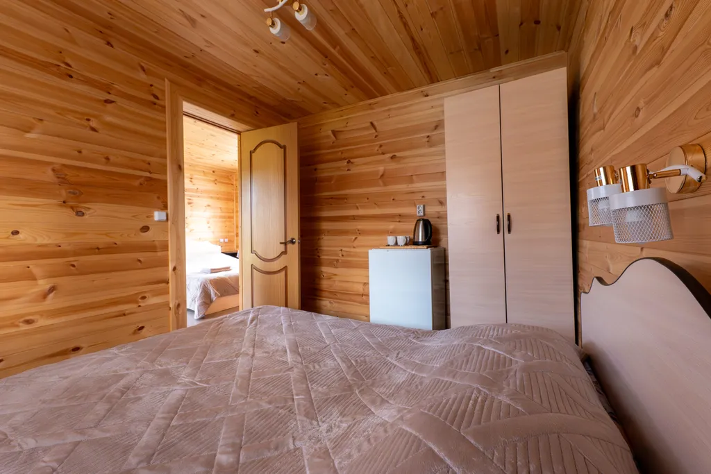 Двухкомнатный коттедж с видом на горы