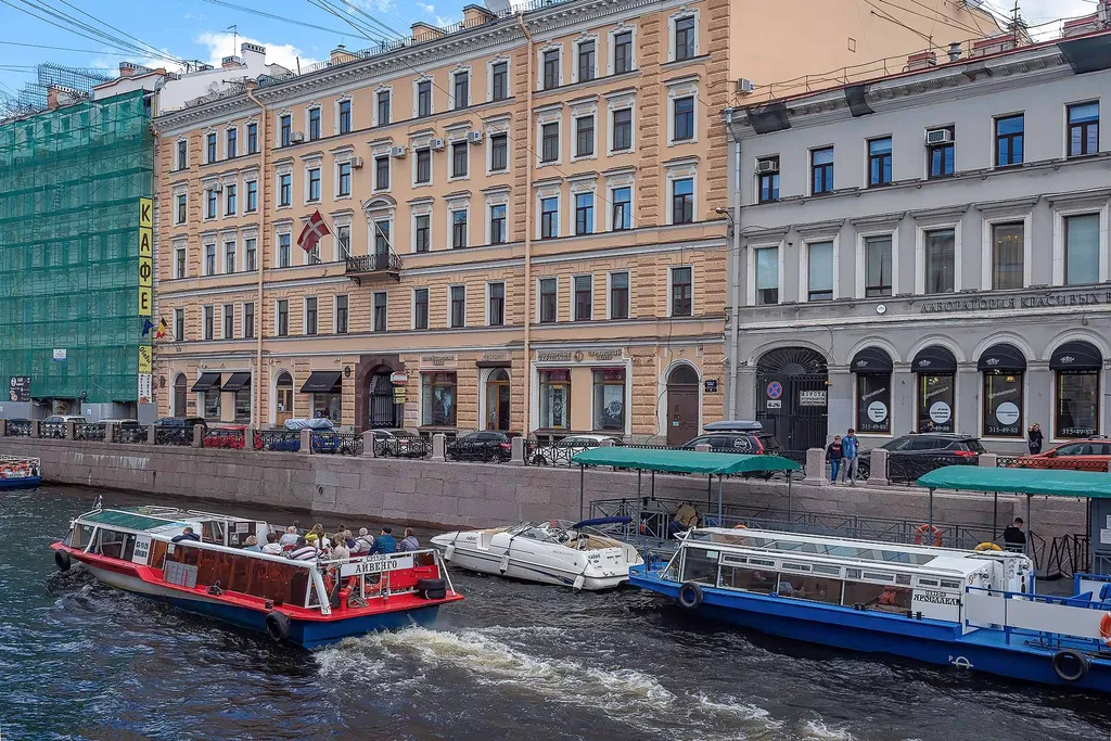 Квартира Отличная квартира в районе Дворцовой площади — Санкт-Петербург